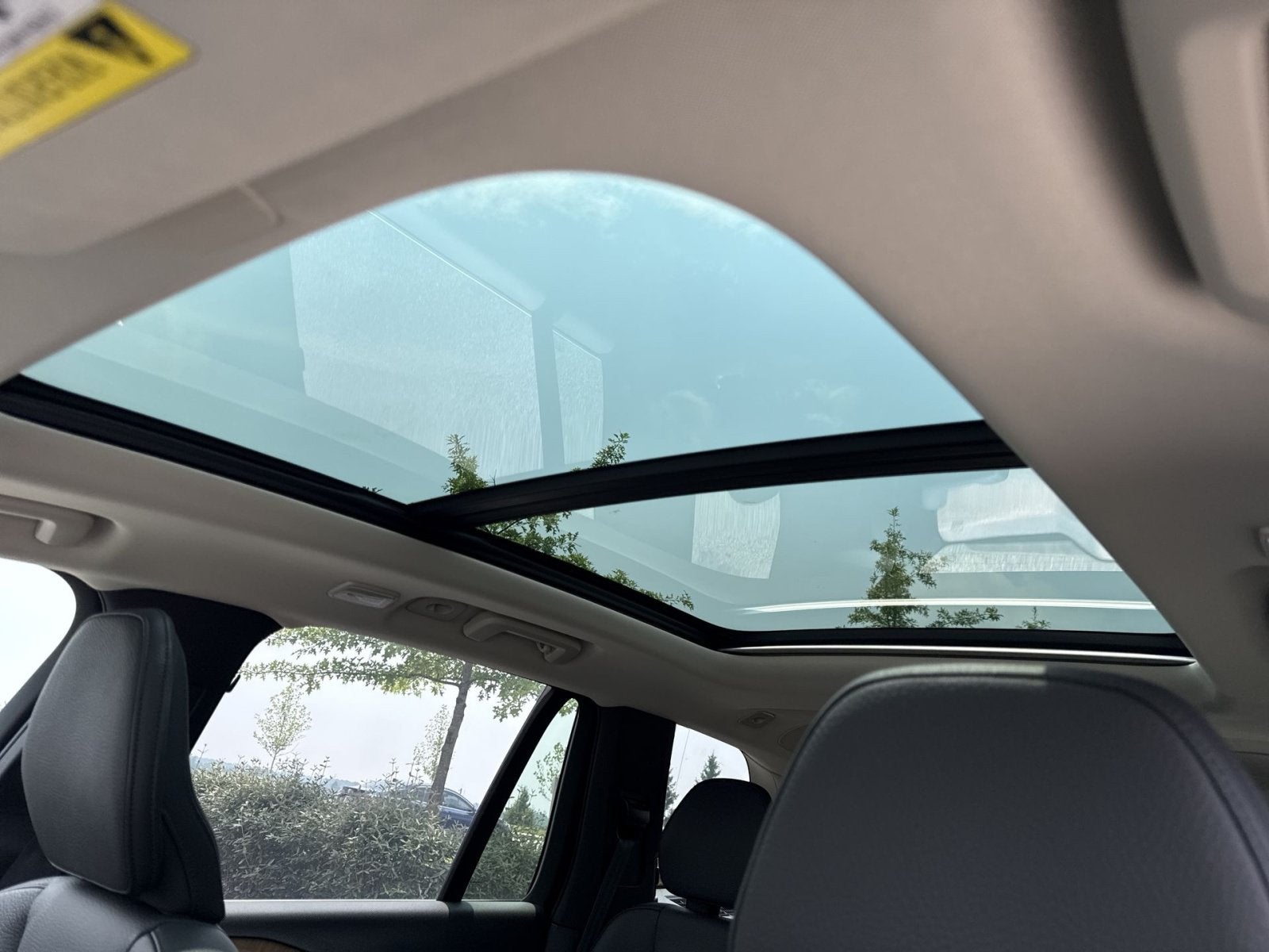 2024 Volvo XC90 Recharge Plug-In Hybrid T8 Plus Bright Theme 7 Passenger