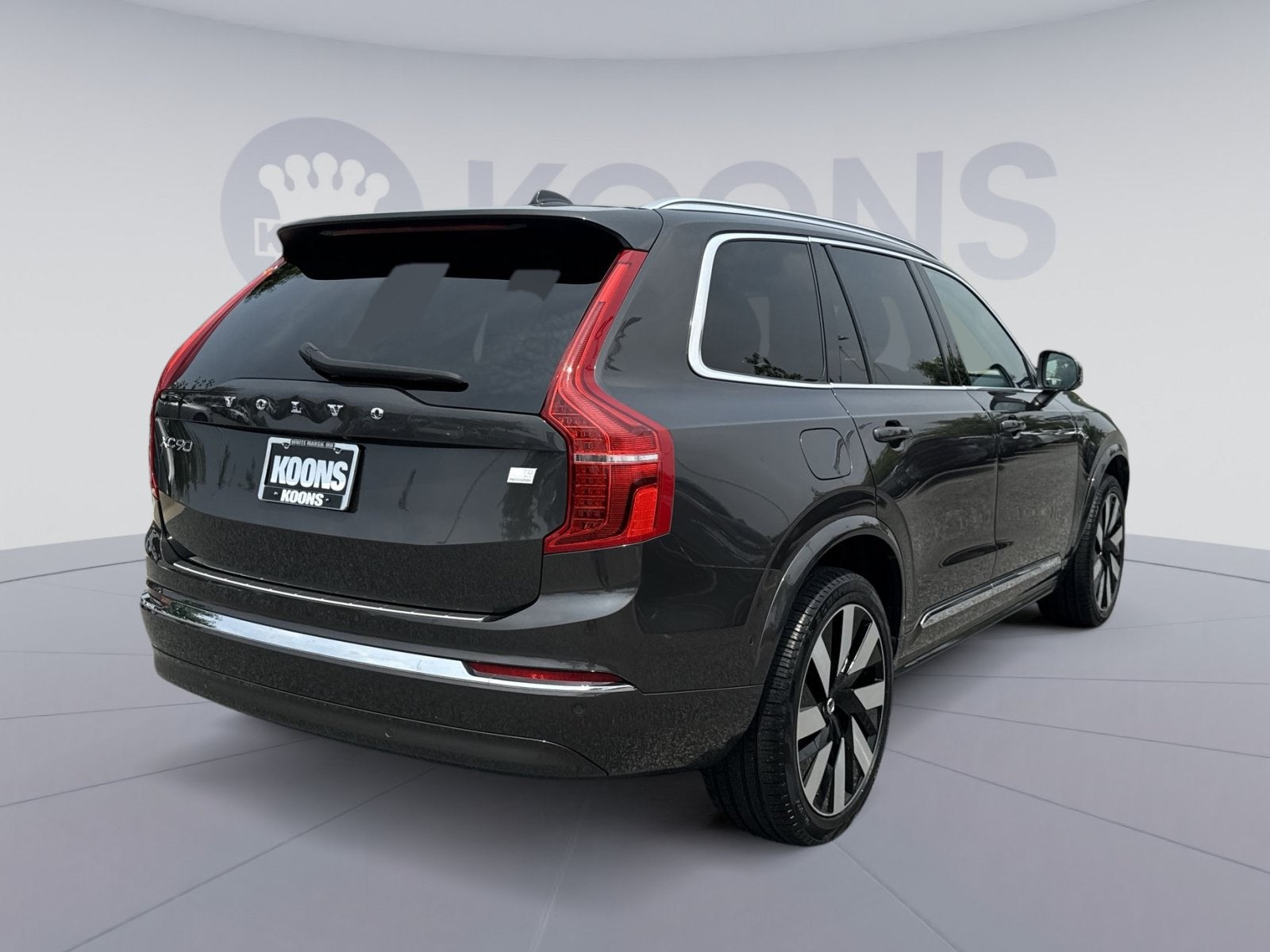 2024 Volvo XC90 Recharge Plug-In Hybrid T8 Plus Bright Theme 7 Passenger