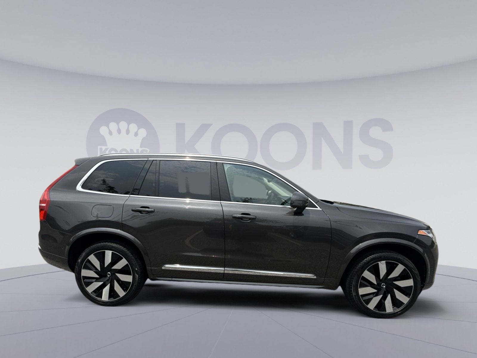 2024 Volvo XC90 Recharge Plug-In Hybrid T8 Plus Bright Theme 7 Passenger