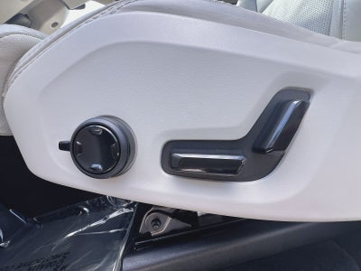 2024 Volvo XC90 Recharge Plug-In Hybrid Ultimate