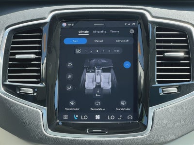 2024 Volvo XC90 Recharge Plug-In Hybrid Ultimate