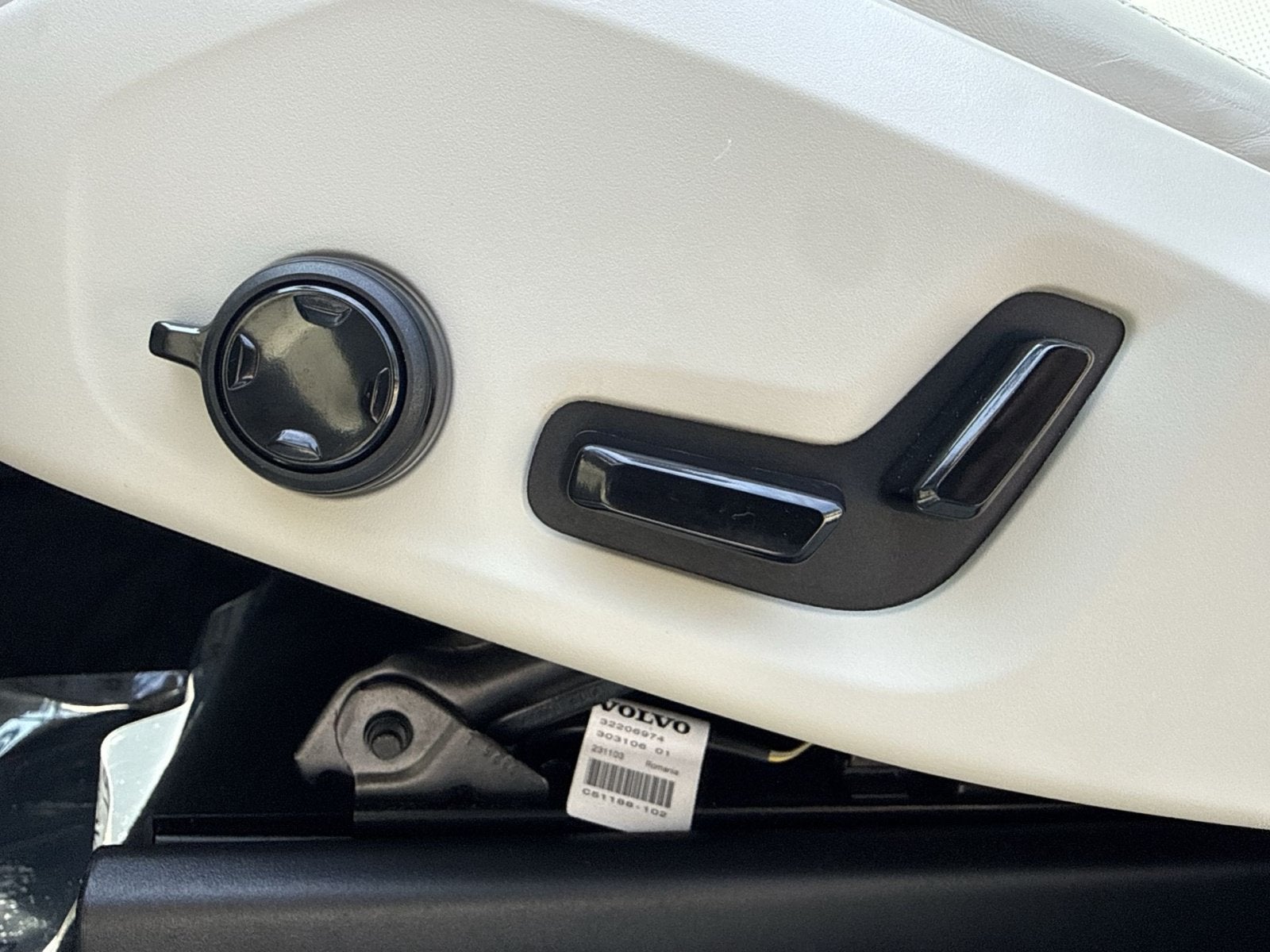 2024 Volvo XC90 Recharge Plug-In Hybrid Ultimate