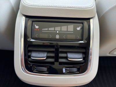 2024 Volvo XC90 Recharge Plug-In Hybrid Ultimate