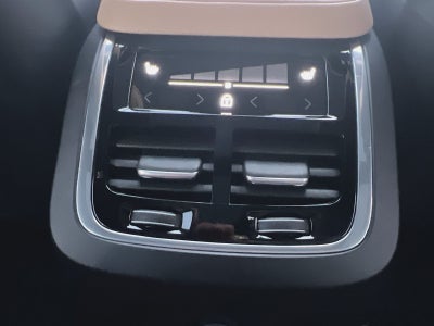 2024 Volvo XC90 Recharge Plug-In Hybrid Ultimate