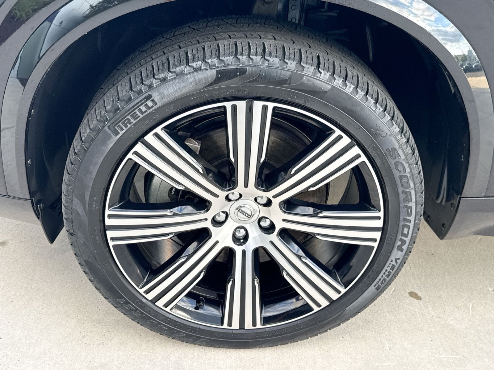 2023 Volvo XC90 Recharge Plug-In Hybrid T8 Plus Bright Theme 7 Passenger