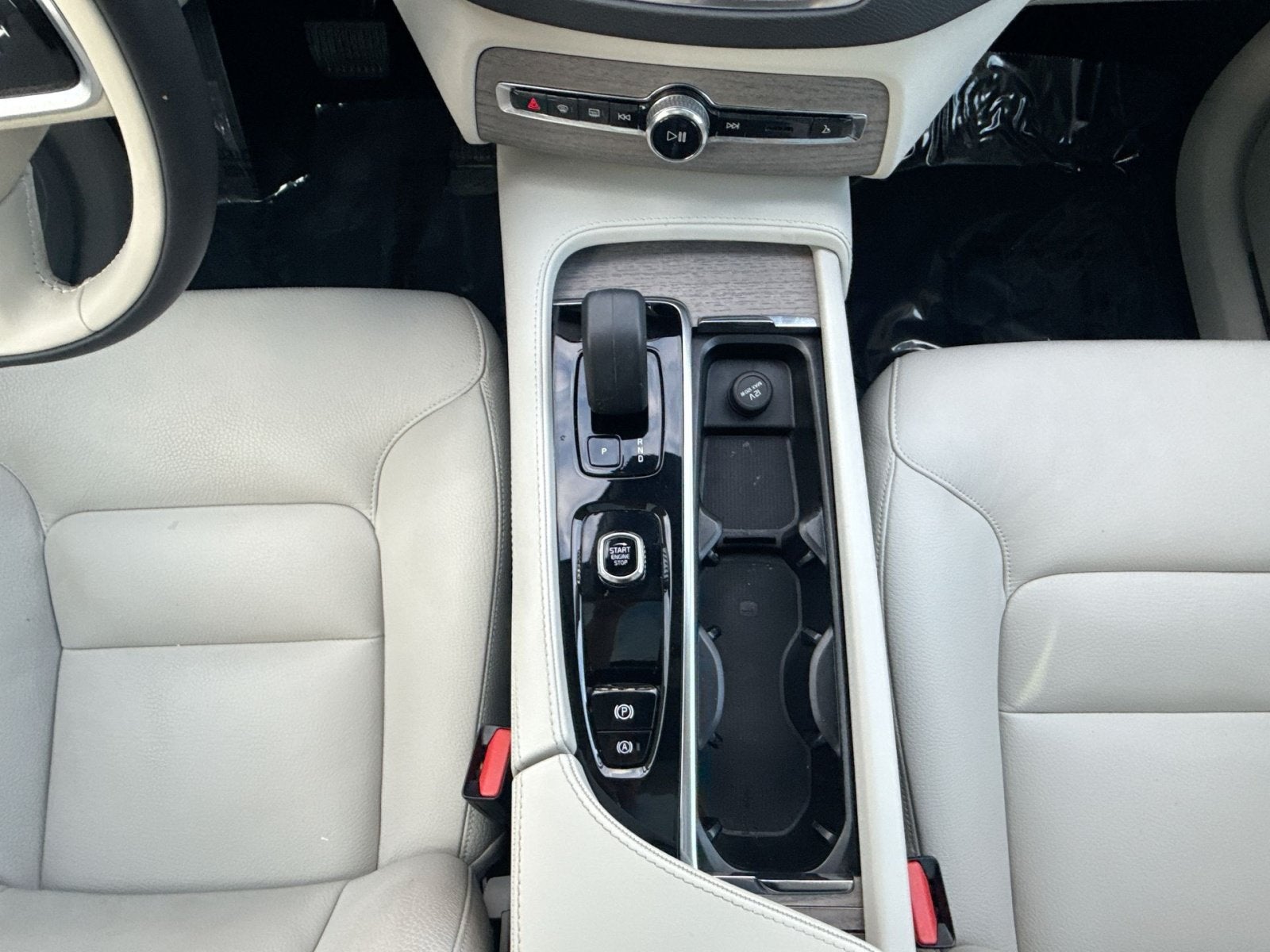 2023 Volvo XC90 Recharge Plug-In Hybrid T8 Plus Bright Theme 7 Passenger