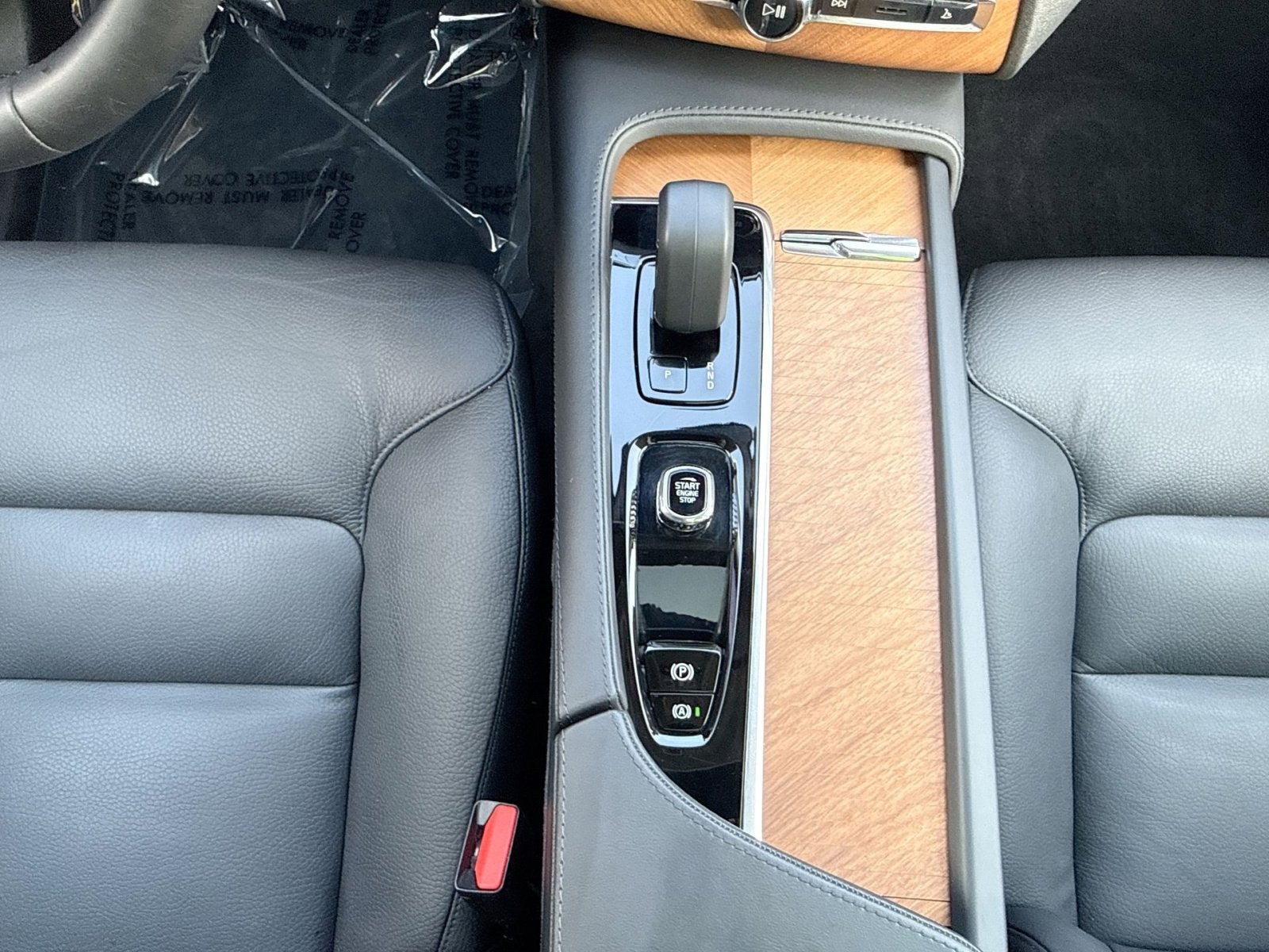 2024 Volvo XC90 Recharge Plug-In Hybrid T8 Plus 6 Passenger