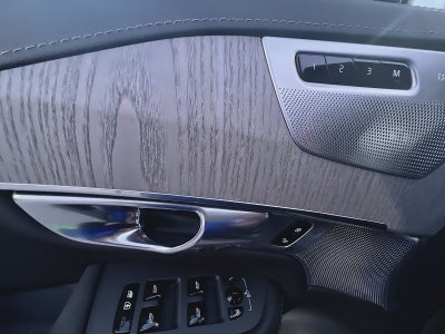 2024 Volvo XC90 Recharge Plug-In Hybrid Ultimate