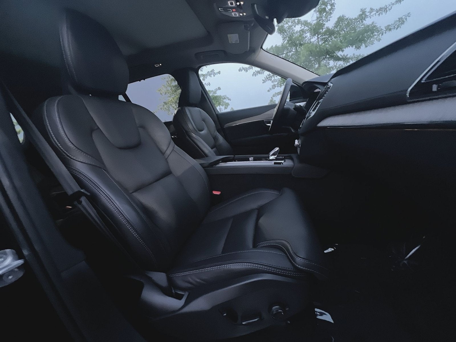 2024 Volvo XC90 Recharge Plug-In Hybrid Ultimate