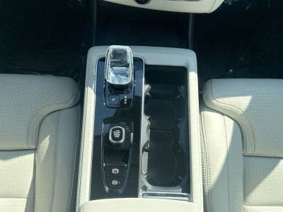 2025 Volvo XC90 Plug-In Hybrid T8 Ultra