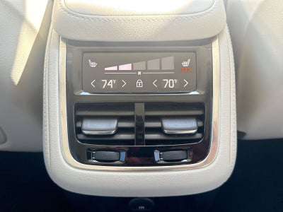 2025 Volvo XC90 Plug-In Hybrid T8 Ultra