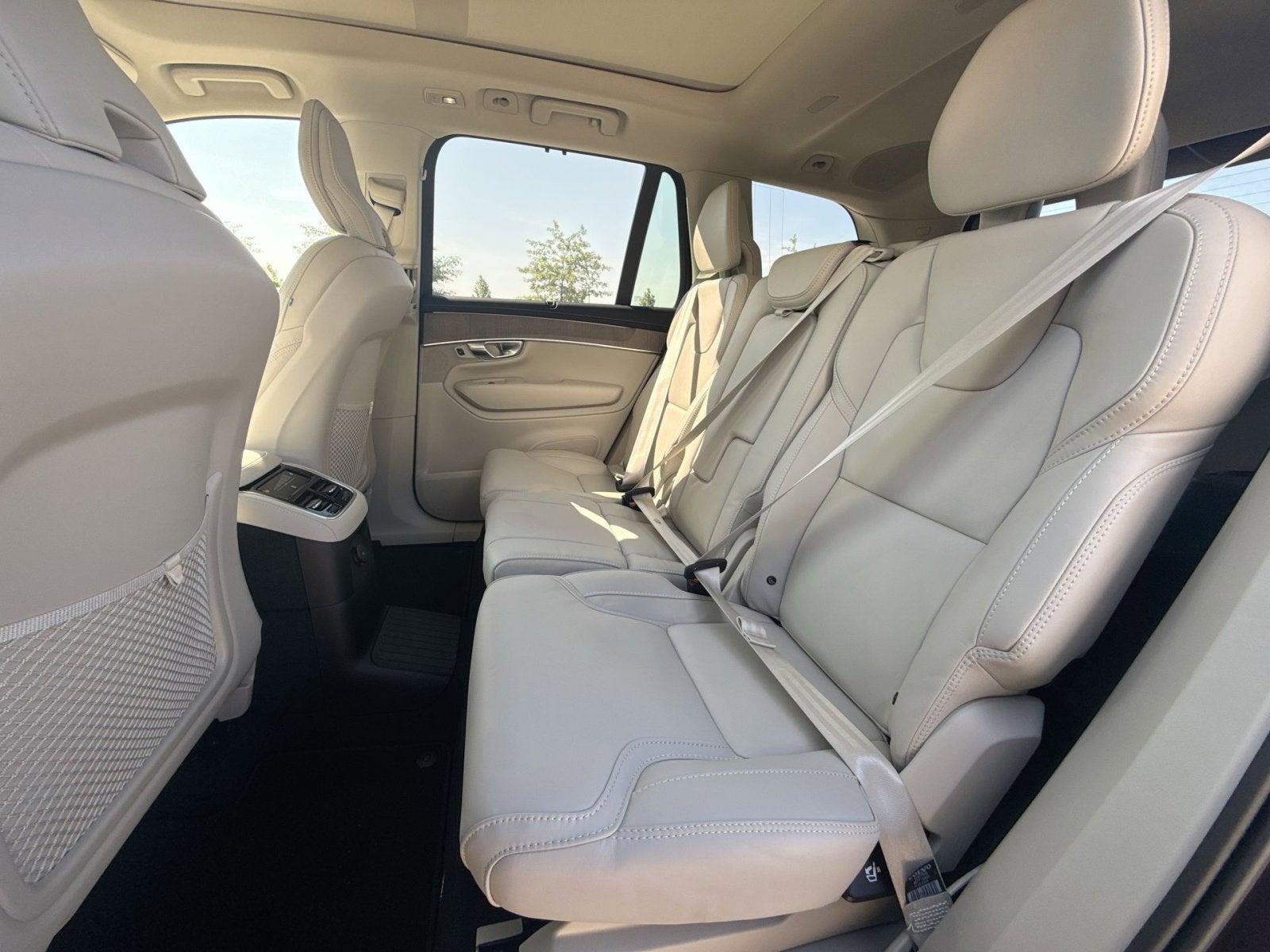2025 Volvo XC90 Plug-In Hybrid T8 Ultra