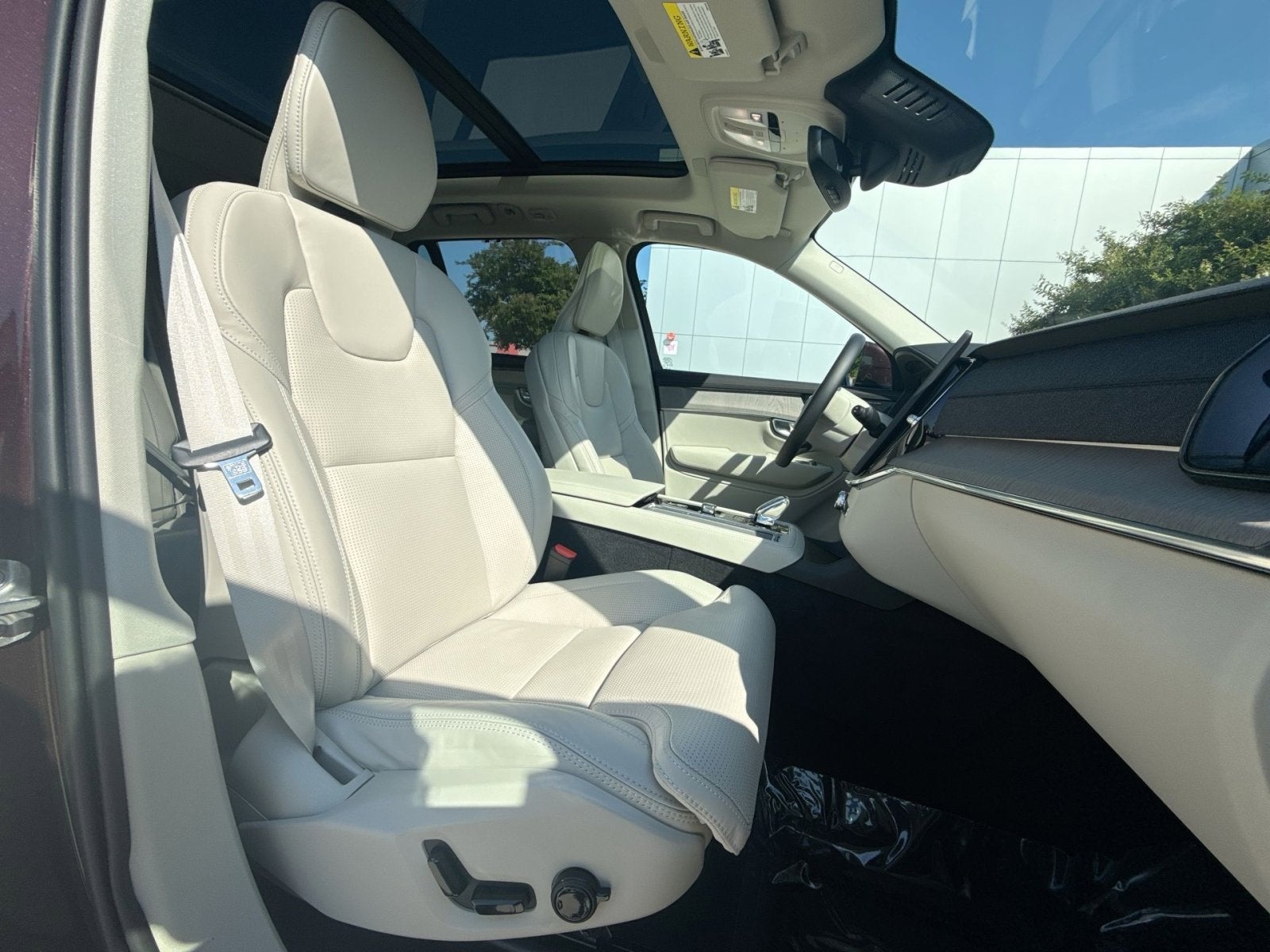2025 Volvo XC90 Plug-In Hybrid T8 Ultra