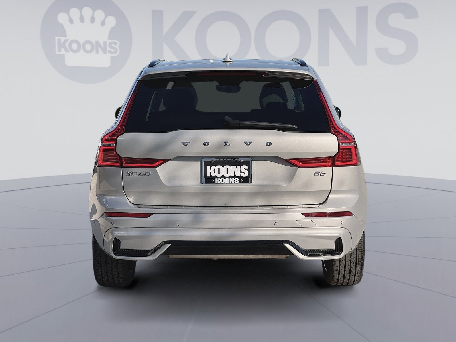 2023 Volvo XC60 B5 Plus Dark Theme