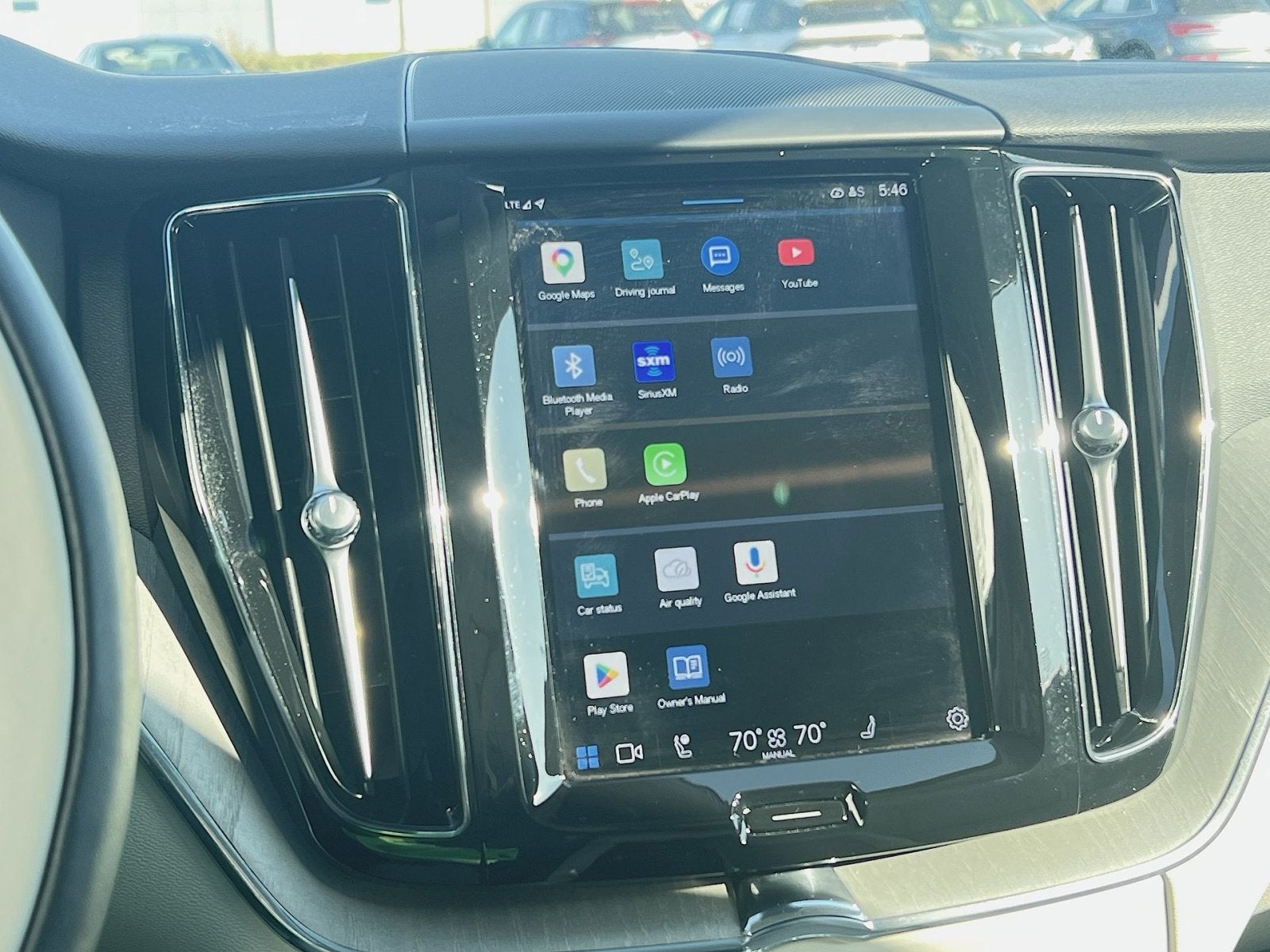 2023 Volvo XC60 B5 Plus Dark Theme