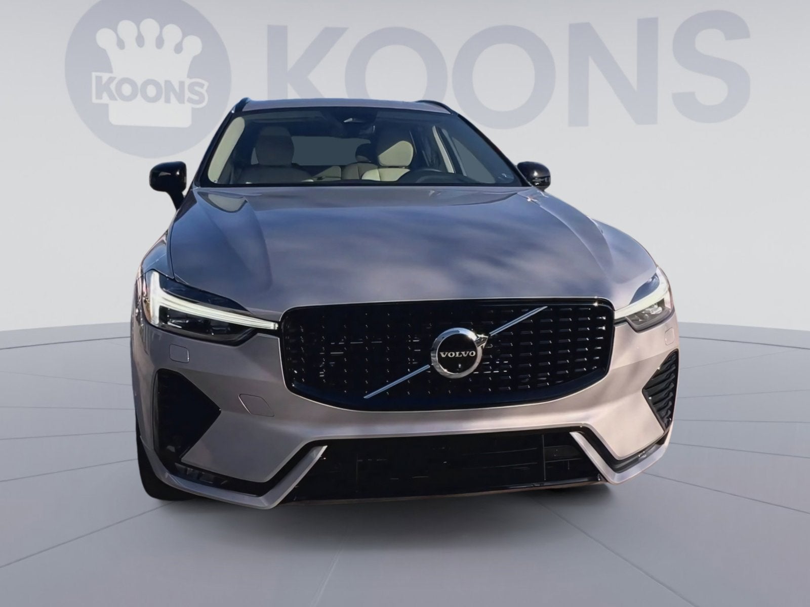 2023 Volvo XC60 B5 Plus Dark Theme