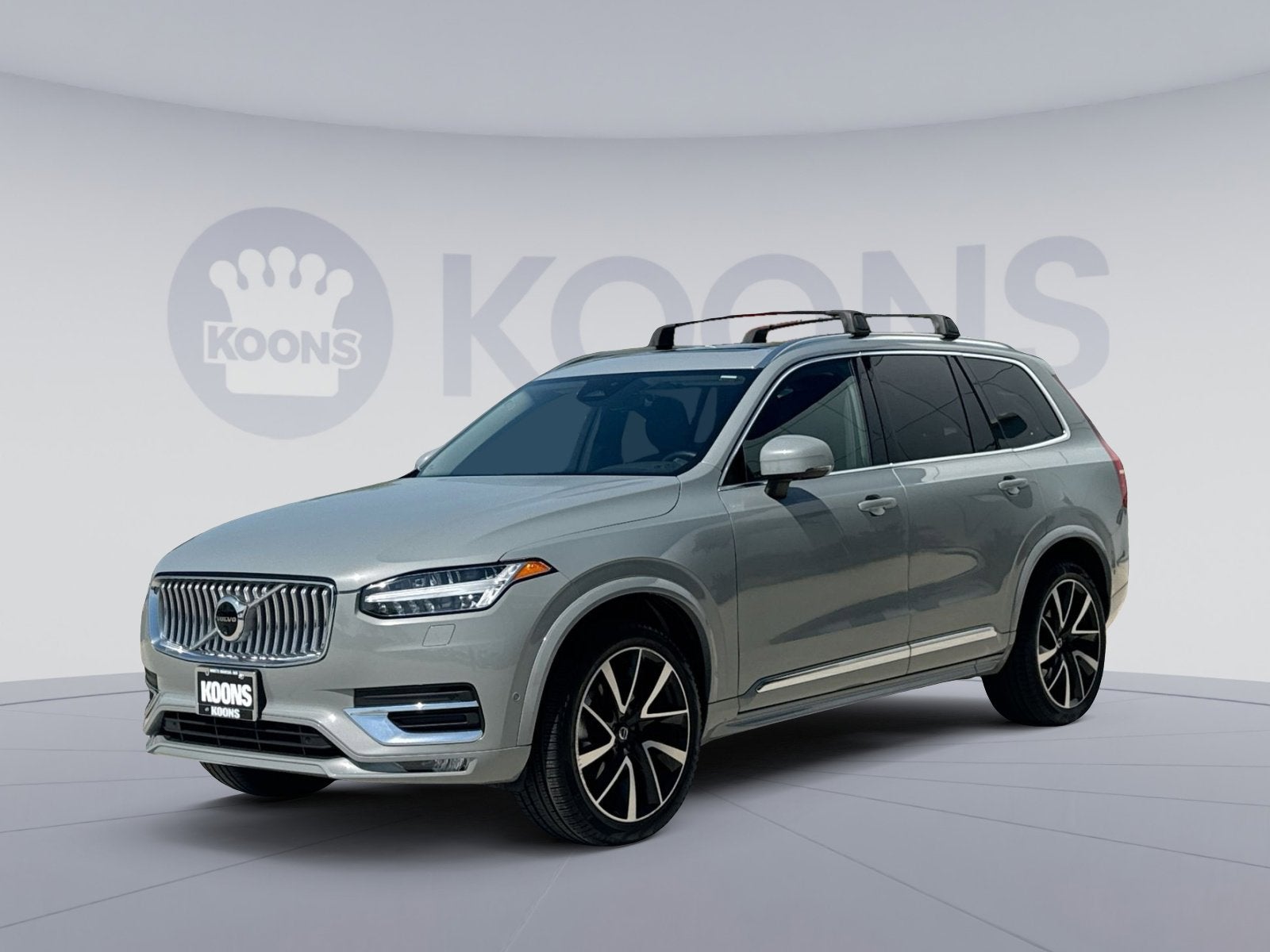 2024 Volvo XC90 B5 Plus
