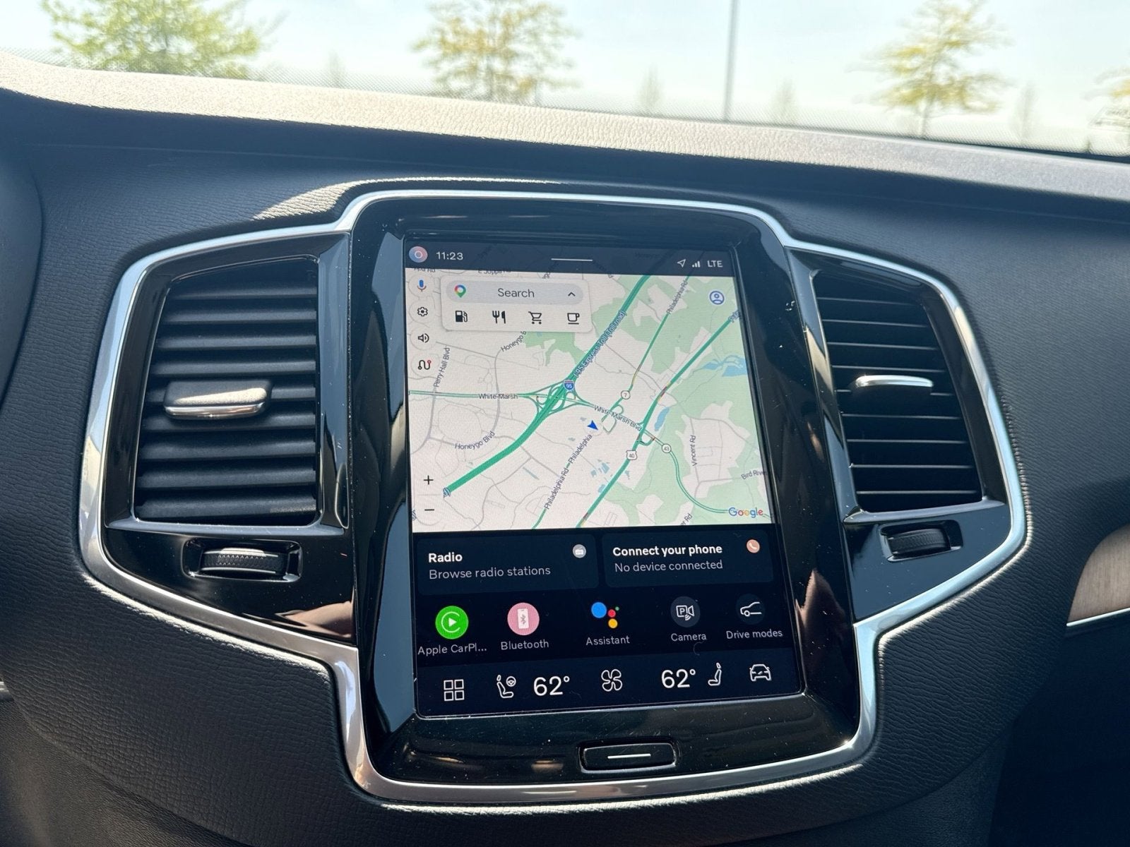2024 Volvo XC90 B5 Plus