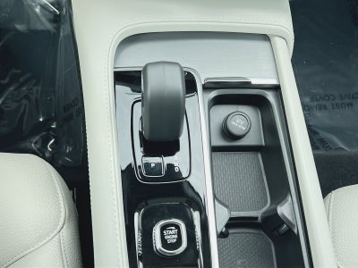 2024 Volvo XC90 B5 Core