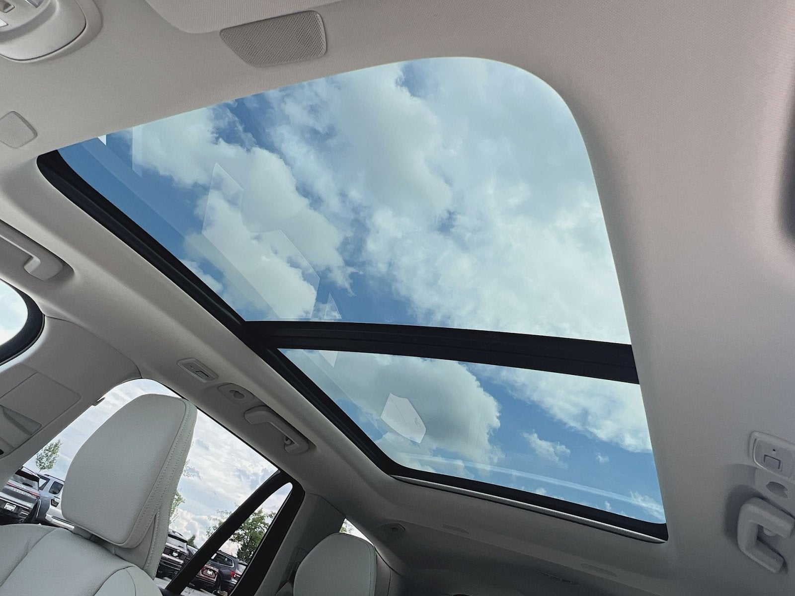 2024 Volvo XC90 B5 Core