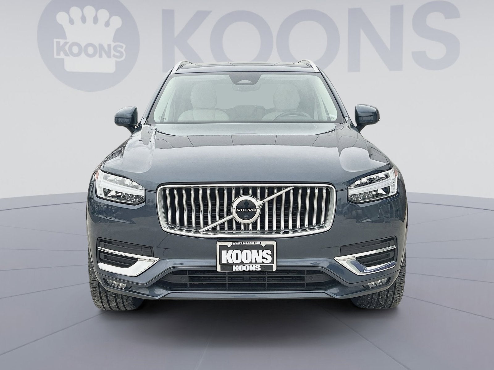 2023 Volvo XC90 B5 Plus