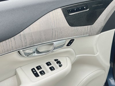 2023 Volvo XC90 B5 Plus