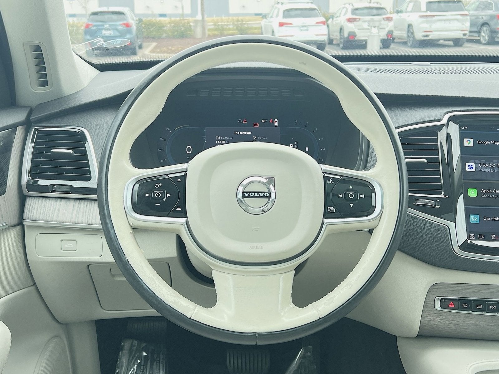 2023 Volvo XC90 B5 Plus