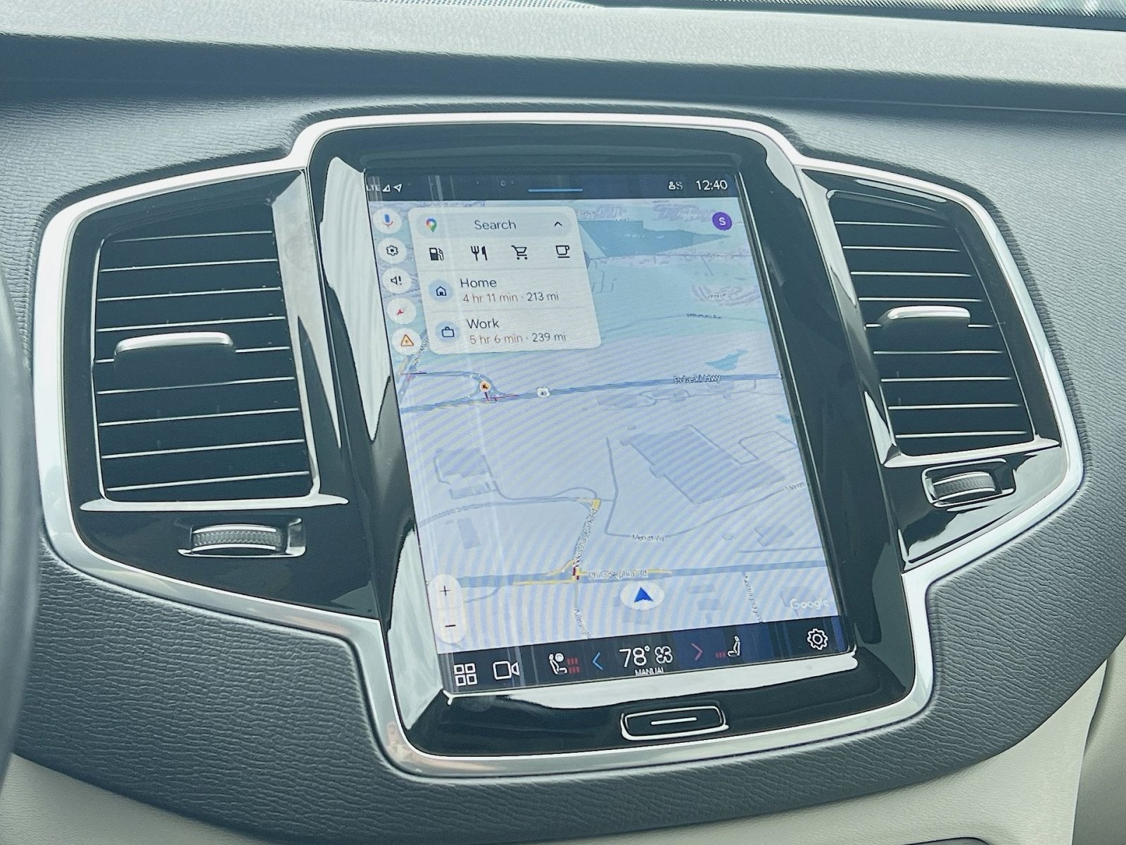 2023 Volvo XC90 B5 Plus