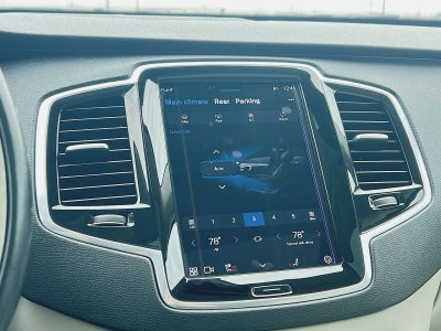 2023 Volvo XC90 B5 Plus