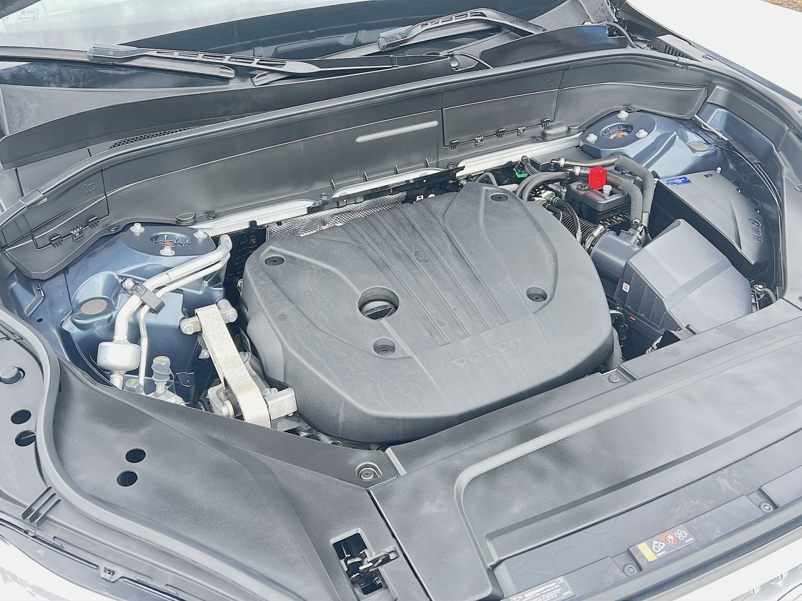 2023 Volvo XC90 B5 Plus