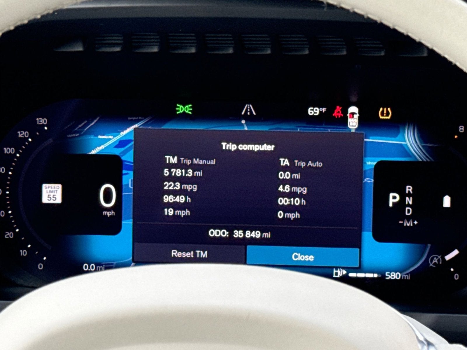 2023 Volvo XC90 B5 Plus