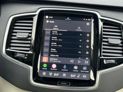 2023 Volvo XC90 B5 Plus