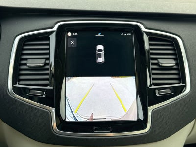 2023 Volvo XC90 B5 Plus