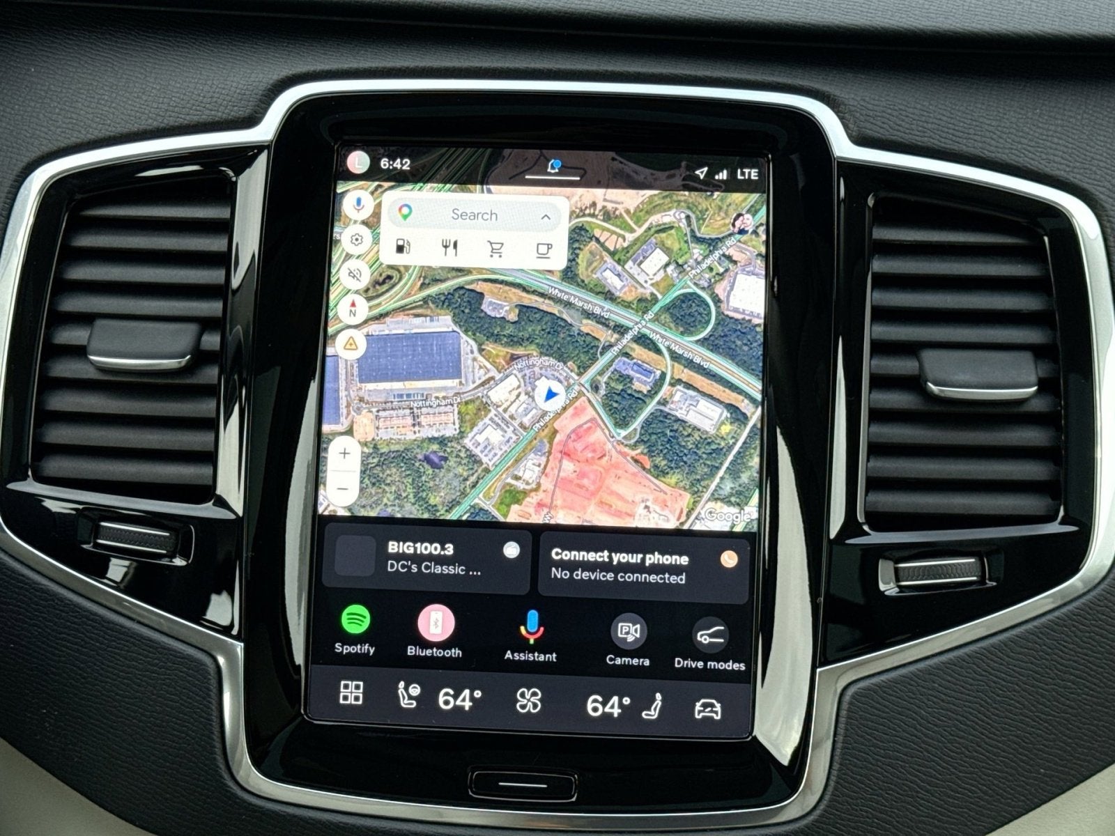 2023 Volvo XC90 B5 Plus