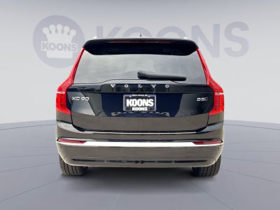 2023 Volvo XC90 B5 Plus