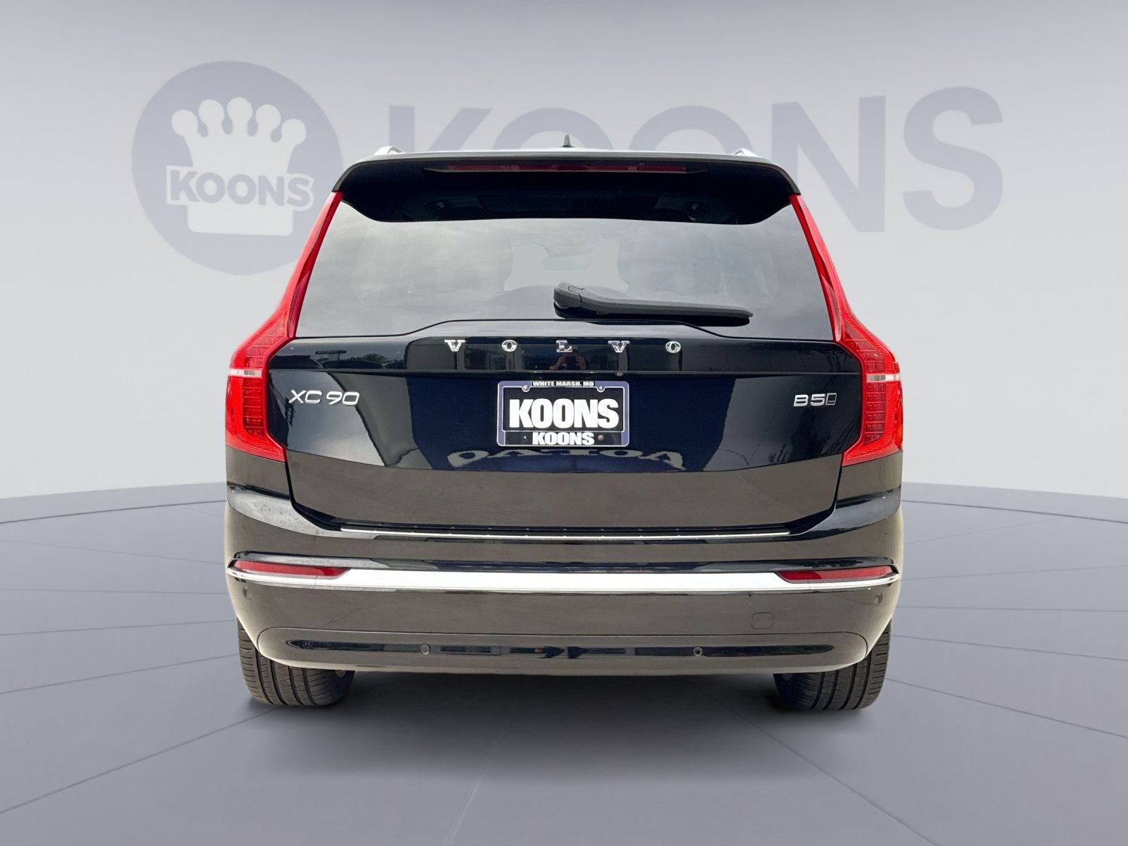 2023 Volvo XC90 B5 Plus