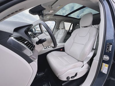2023 Volvo XC90 B5 Plus