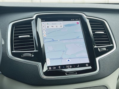 2023 Volvo XC90 B5 Plus