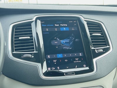 2023 Volvo XC90 B5 Plus