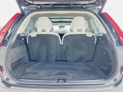 2023 Volvo XC90 B5 Plus