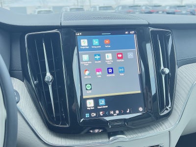 2023 Volvo XC60 B5 Ultimate Bright Theme