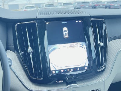 2023 Volvo XC60 B5 Ultimate Bright Theme