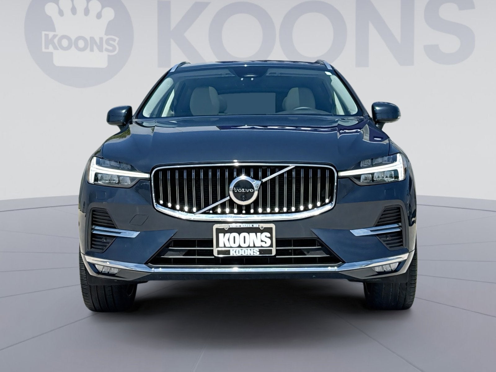 2023 Volvo XC60 B5 Ultimate Bright Theme