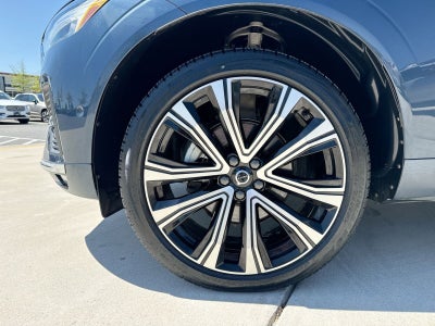 2023 Volvo XC60 B5 Ultimate Bright Theme