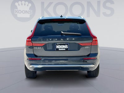 2023 Volvo XC60 B5 Ultimate Bright Theme