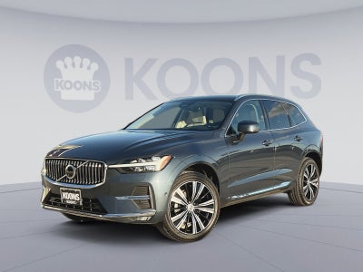 2023 Volvo XC60 B5 Ultimate Bright Theme