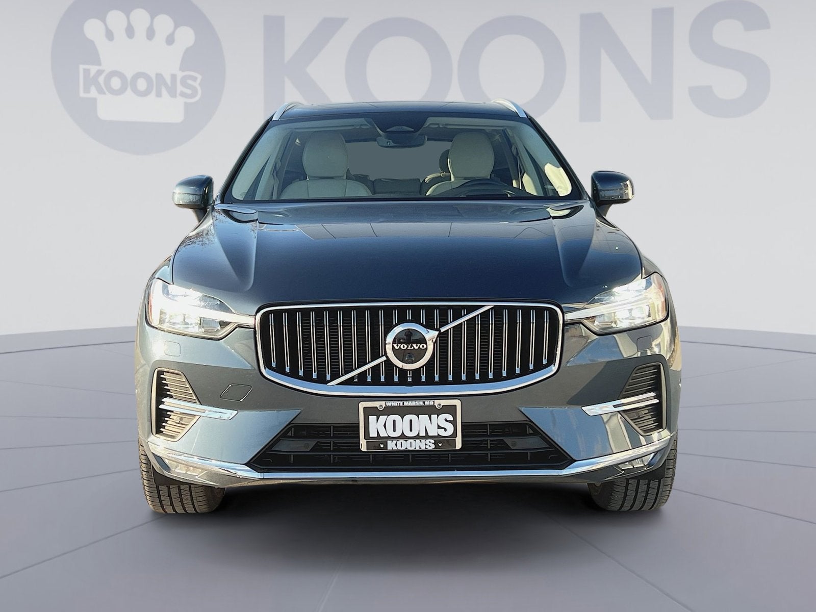 2023 Volvo XC60 B5 Ultimate Bright Theme
