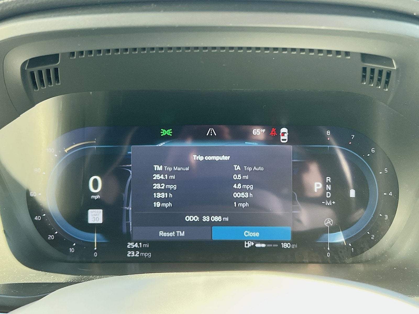 2023 Volvo XC60 B5 Ultimate Bright Theme