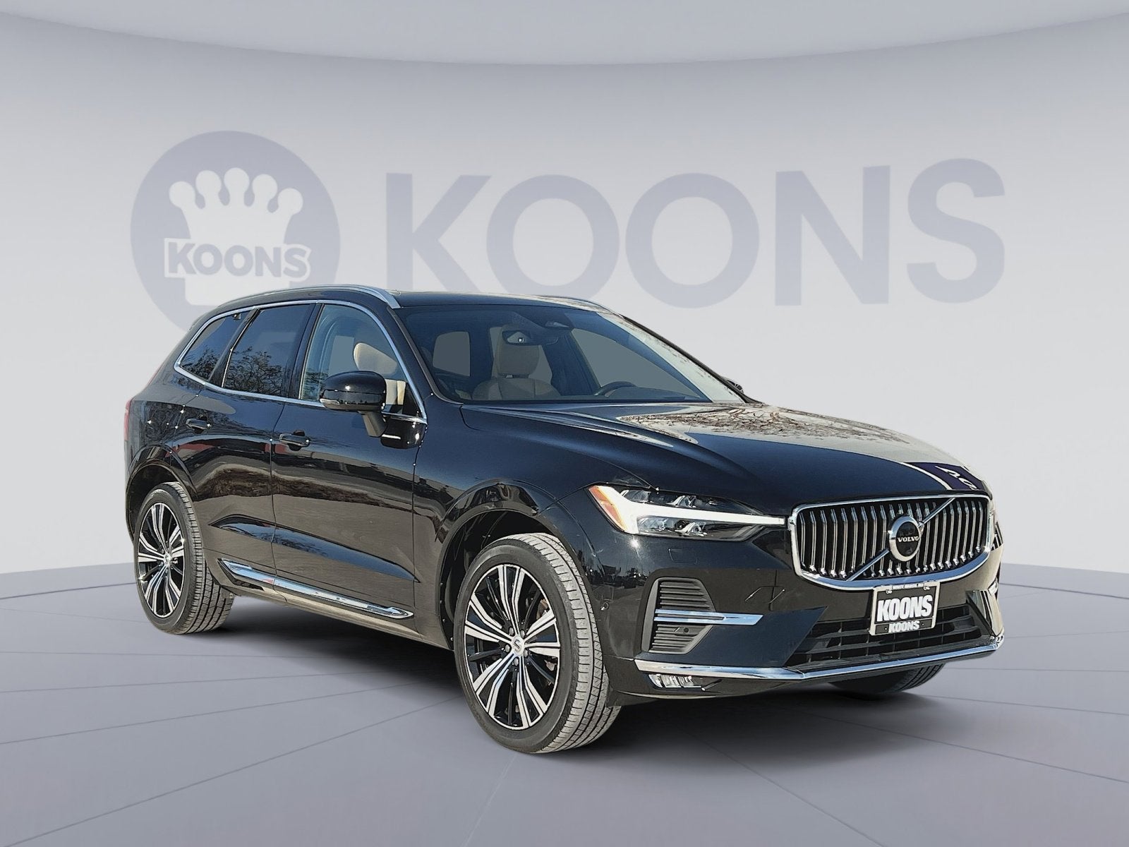 2023 Volvo XC60 B5 Ultimate Bright Theme
