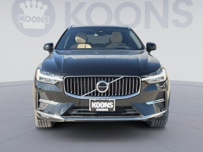 2023 Volvo XC60 B5 Ultimate Bright Theme